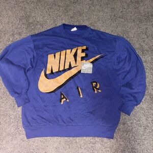 Nike Men's Blue and Gold Crewneck Sweater